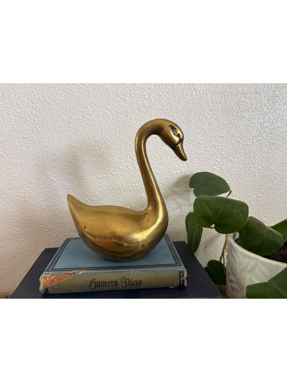 Beautiful vintage brass swan figurine